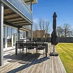 Esme - 30m From The Sea By Interhome *